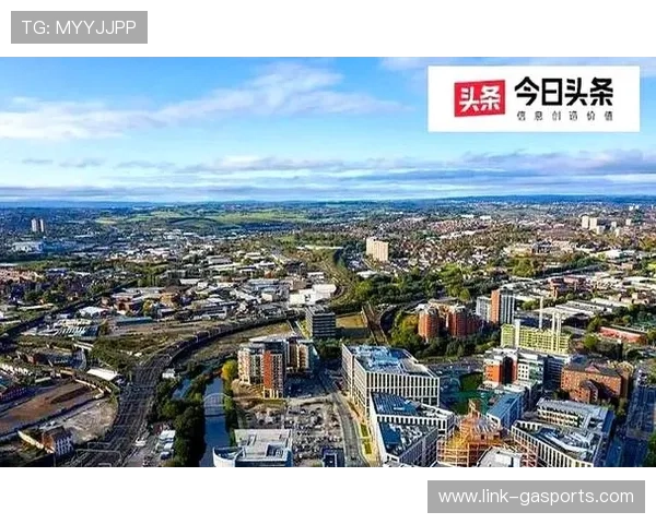 利兹联逆风翻盘引爆球迷热情新赛季期待值飙升